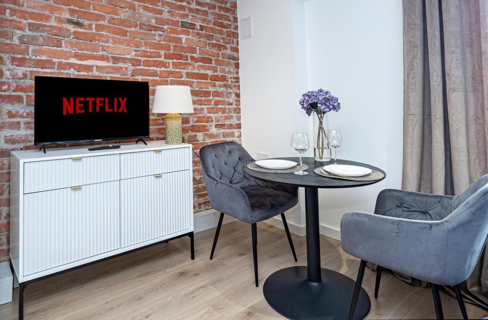 Mianowskiego 24 Red - Wifi Smart Tv W Pelni Wyposazona Kuchnia Varsovia Exterior foto